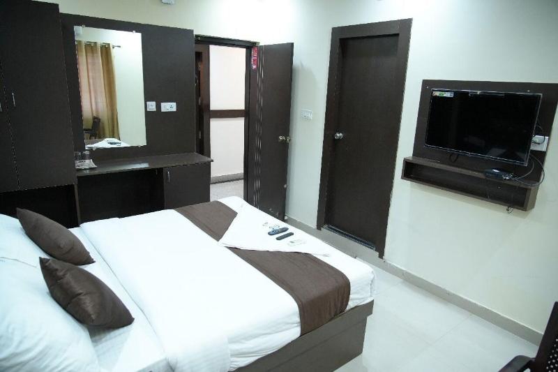 Pph Living Royal Gs Comforts image