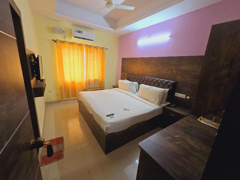 Pph Living Royal Gs Comforts image