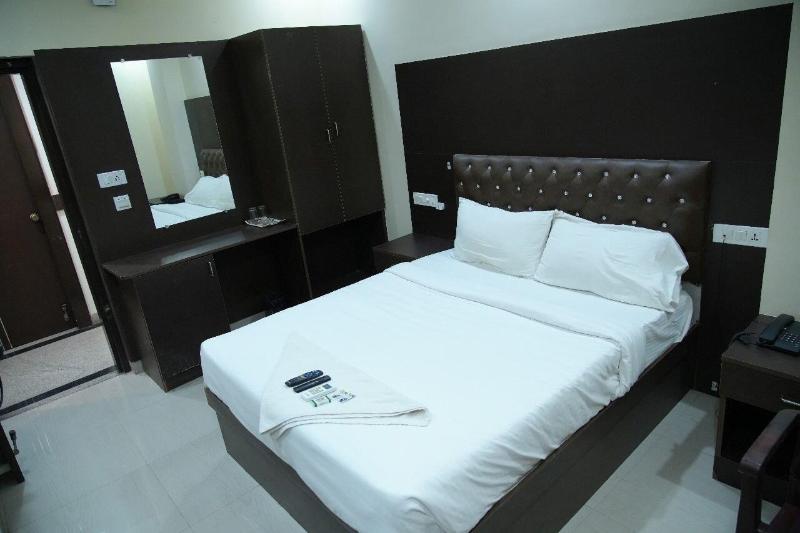 Pph Living Royal Gs Comforts image