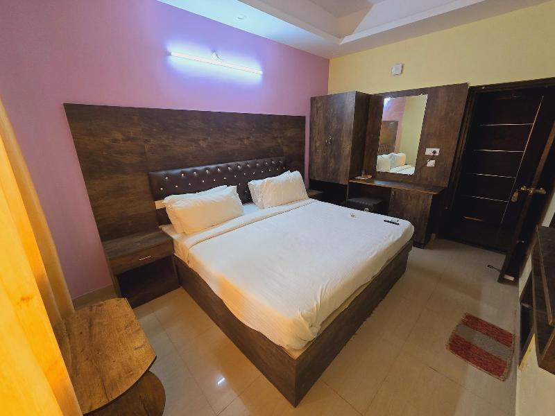 Pph Living Royal Gs Comforts image