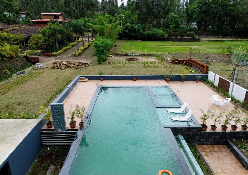 Clover Holiday Village