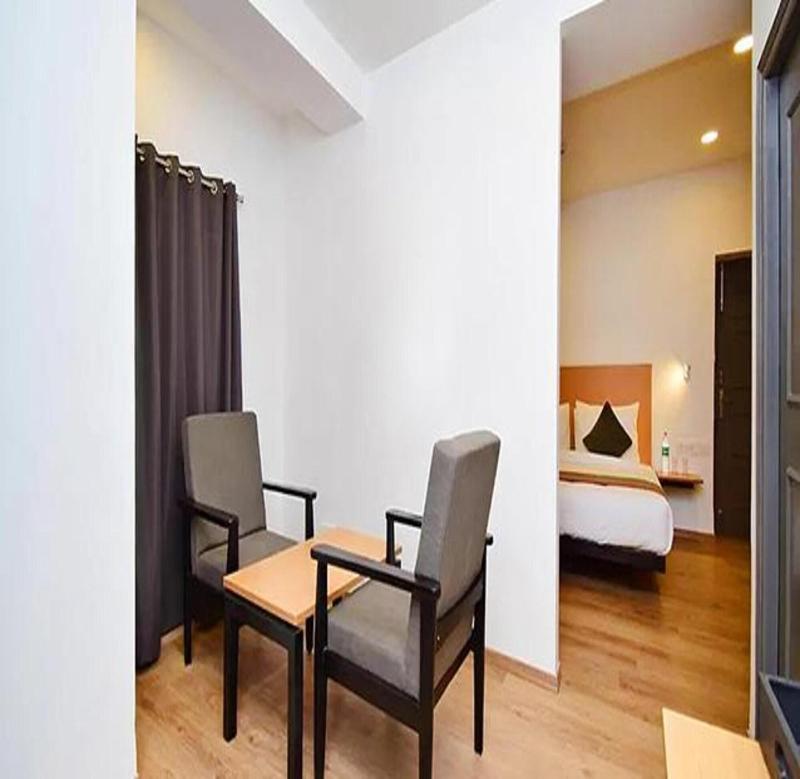 Fabhotel Sky I