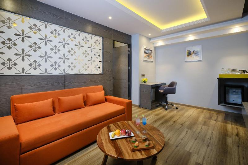 Zone By The Park Pathankot 4