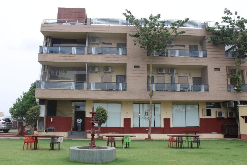Hotel Royal Amar image