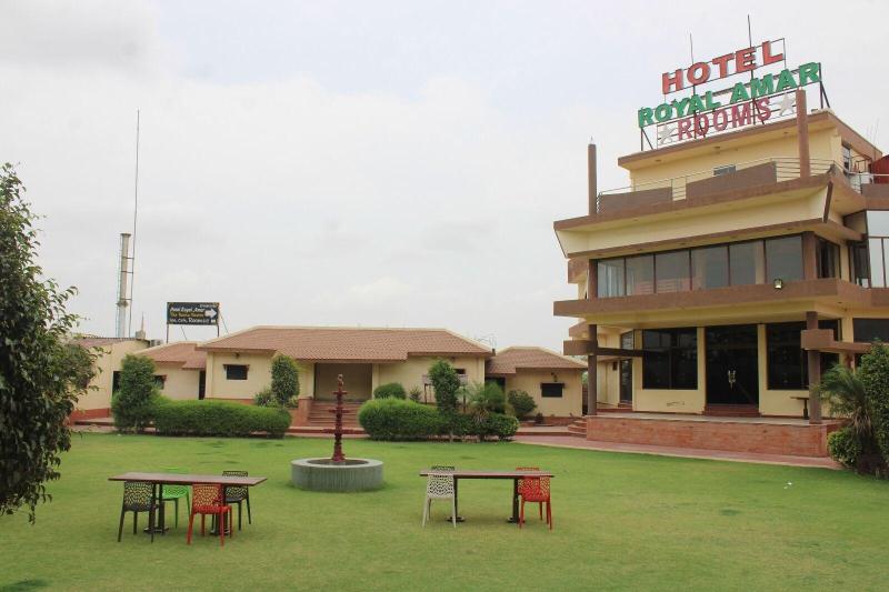 Hotel Royal Amar image