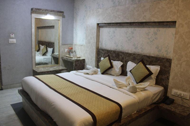 Hotel Royal Amar image
