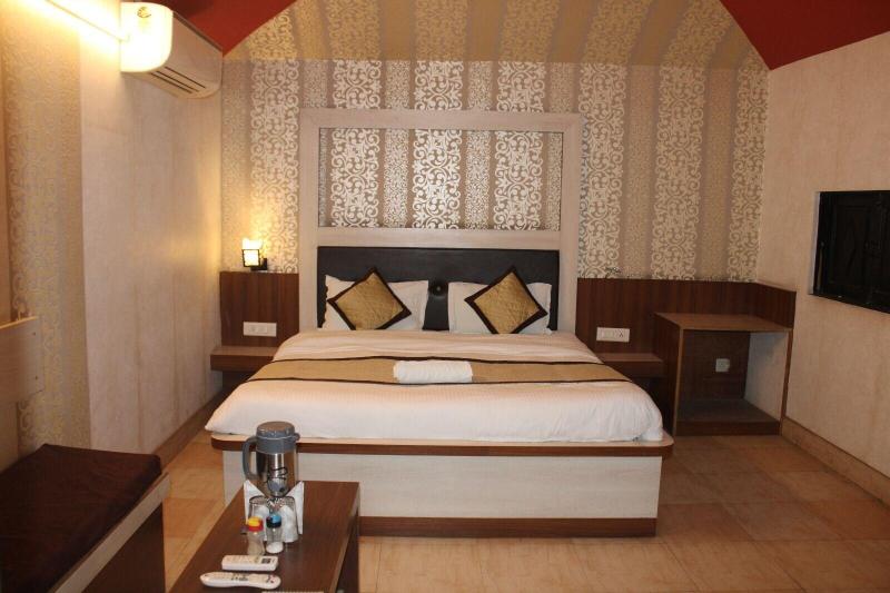Hotel Royal Amar image
