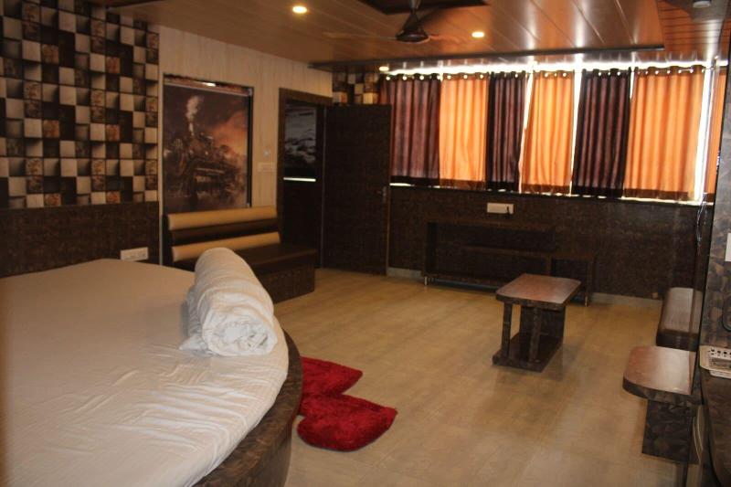 Hotel Royal Amar image