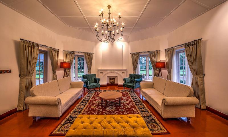 Lockhart Bungalow Munnar Cgh Earth image