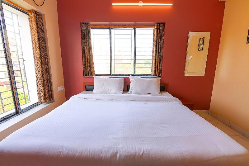 Fabhotel Amar Raj Inn image
