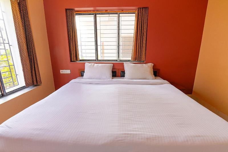 Fabhotel Amar Raj Inn image