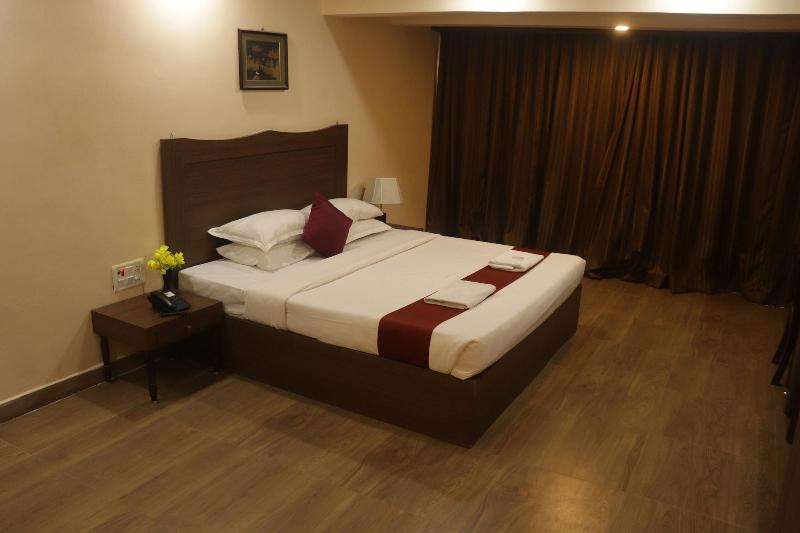 Golden Sun Beach Resort image