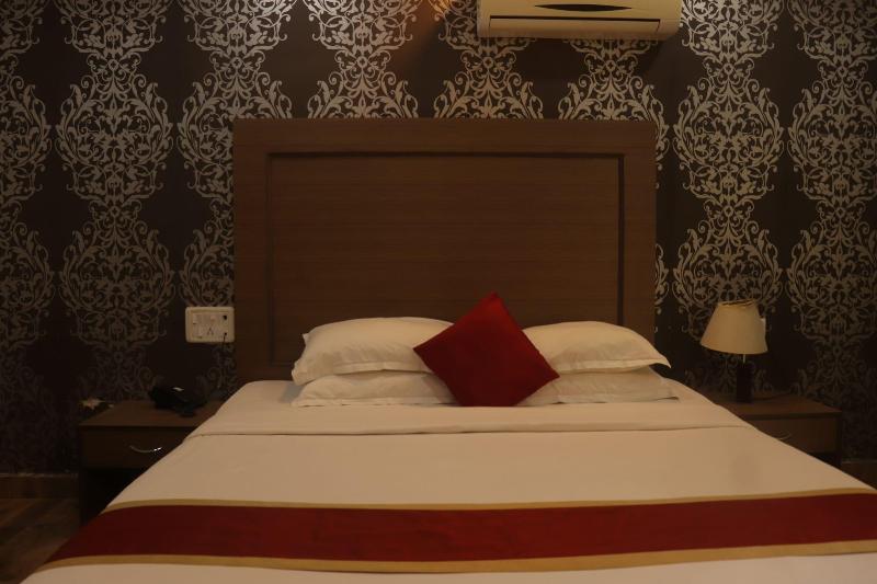 Golden Sun Beach Resort image