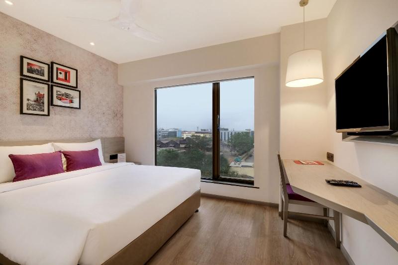 7 Apple Hotel Mahape image