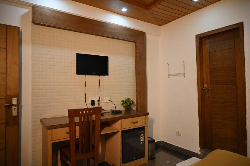 Hotel Dh image