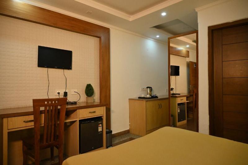 Hotel Dh image