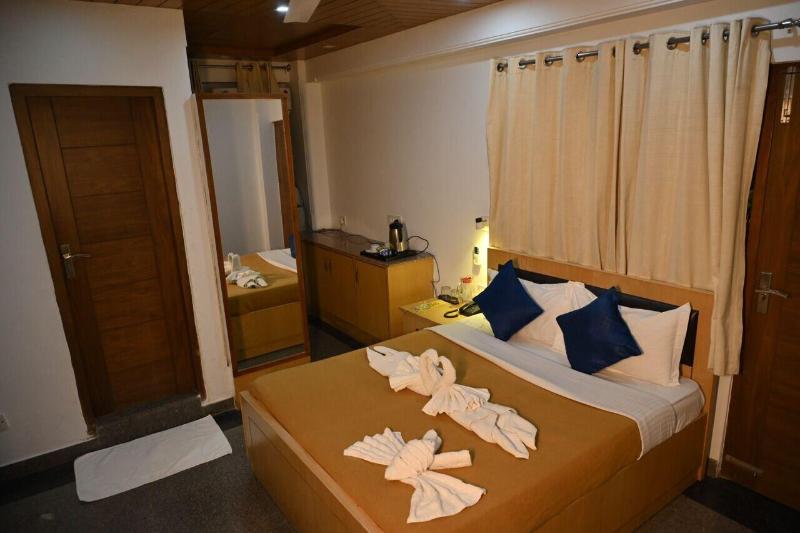 Hotel Dh image