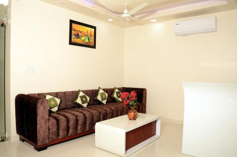Meera Mahal image