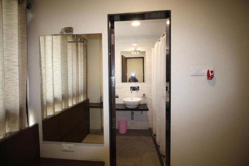 Hotel Girnar image