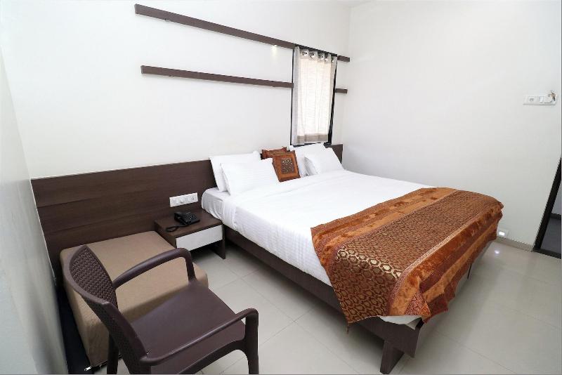 Hotel Girnar image