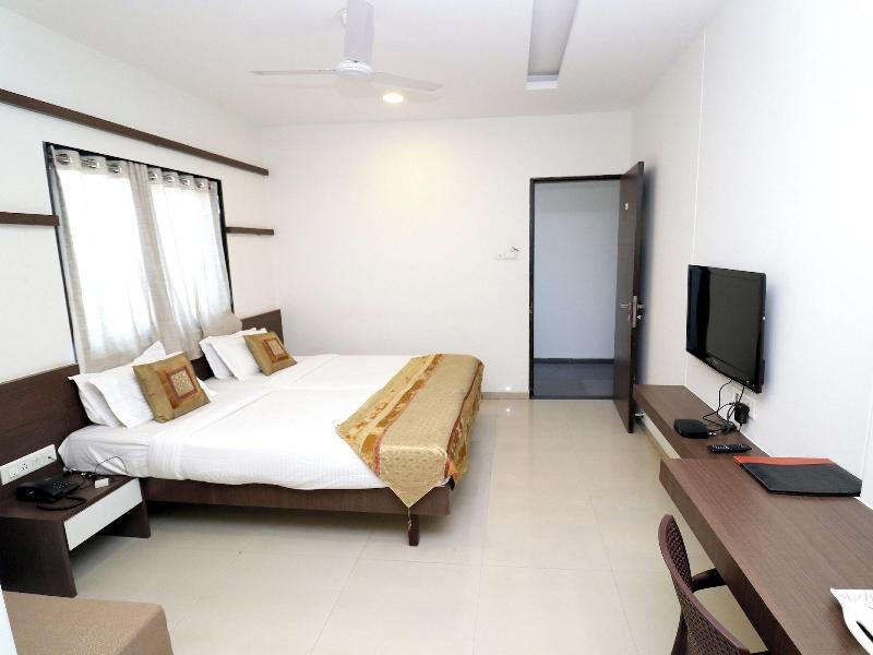 Hotel Girnar image