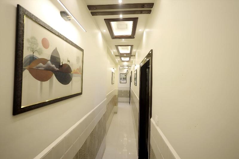 Hotel Pragati Palace