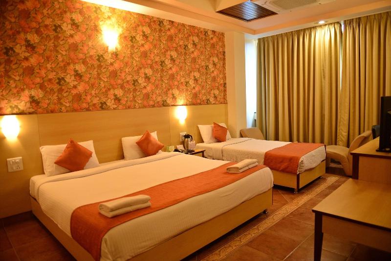 Goa Woodlands Hotel image