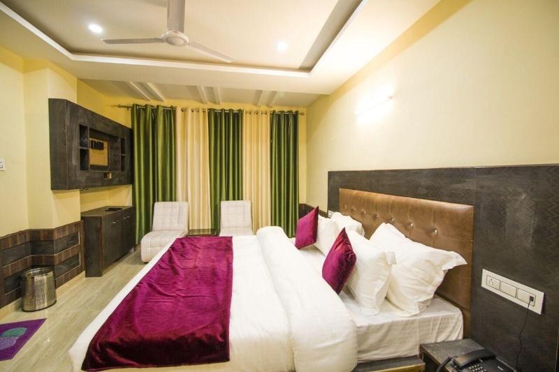 Vella Marina Group Of Hotels image