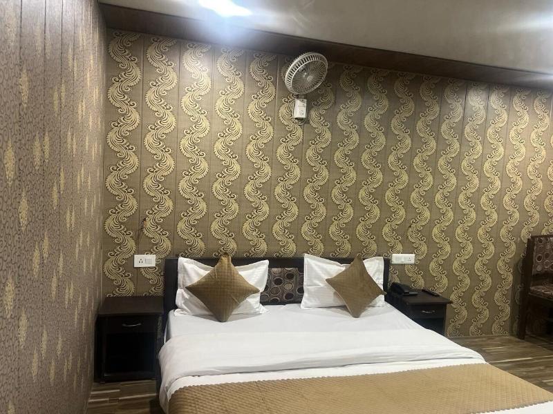 Hotel The Amar Grand image
