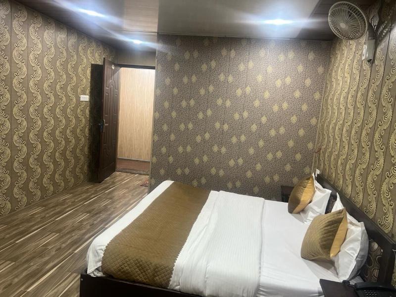 Hotel The Amar Grand image