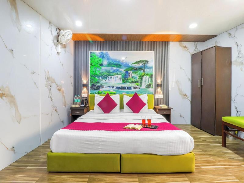 Hotel The Amar Grand image