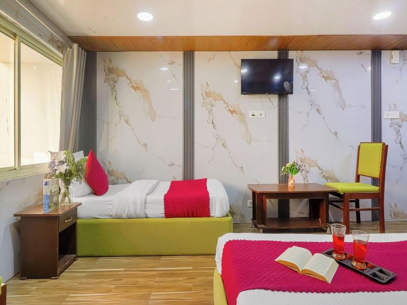 Hotel The Amar Grand image
