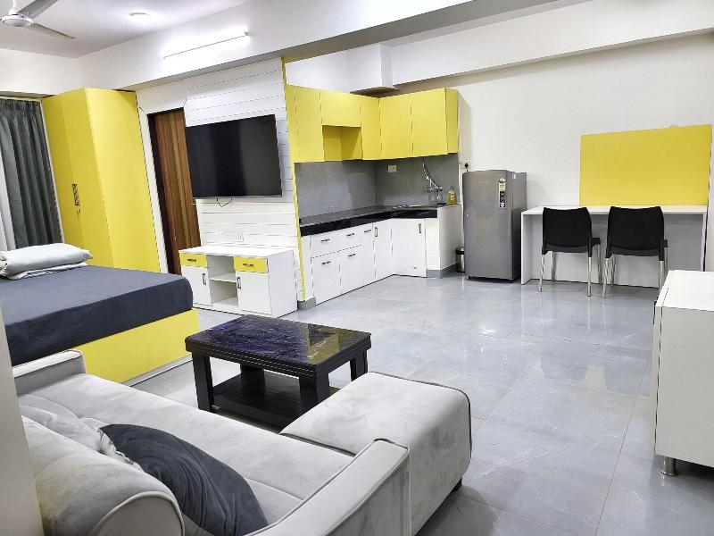 Studios By La Sentido image