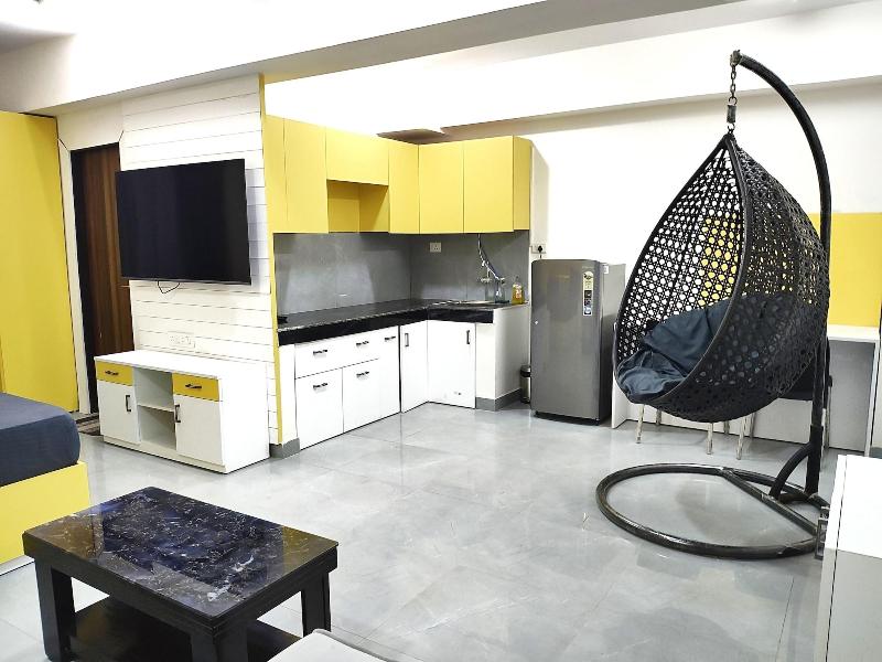 Studios By La Sentido image