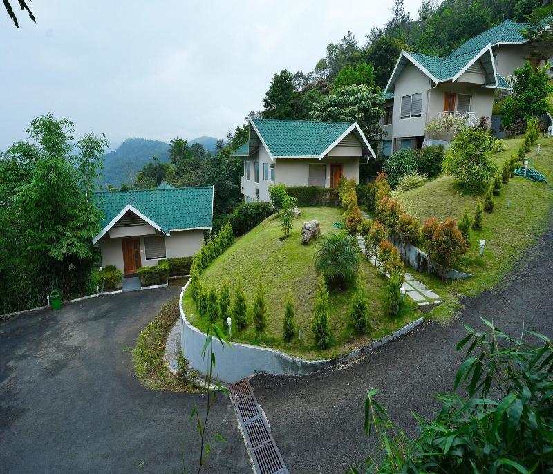 Aveda Munnar Mountains And Mist image