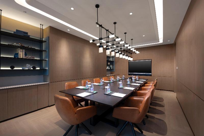 Crowne Plaza Taizhou City Center image