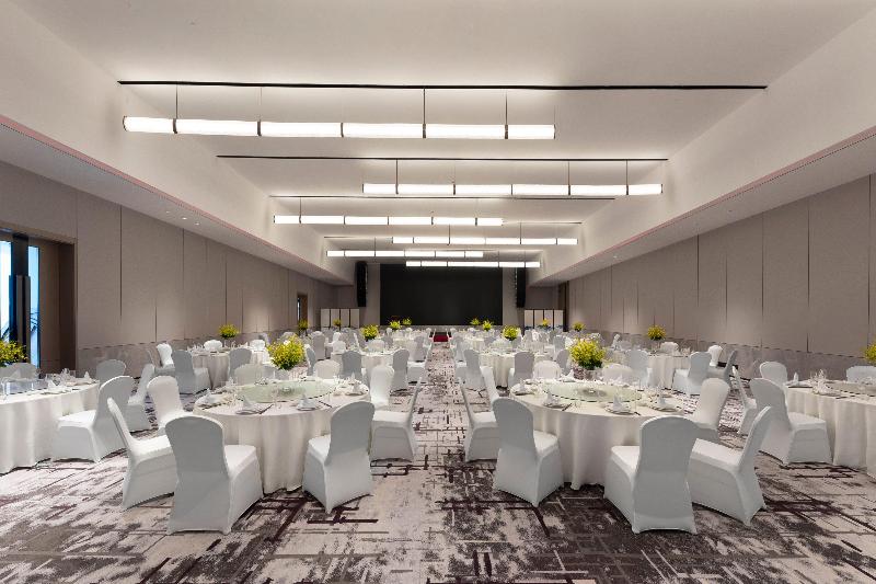 Crowne Plaza Taizhou City Center image