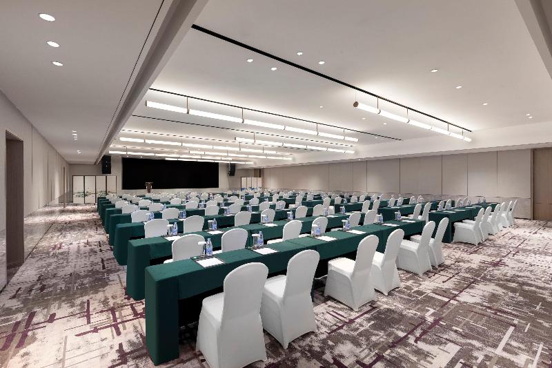 Crowne Plaza Taizhou City Center image