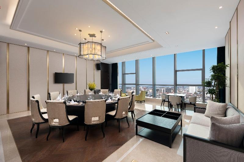 Crowne Plaza Taizhou City Center image
