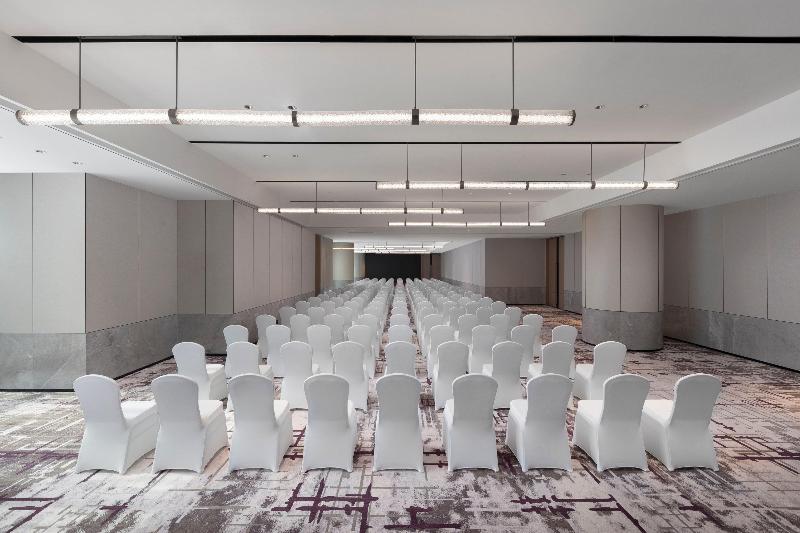 Crowne Plaza Taizhou City Center image