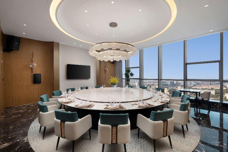 Crowne Plaza Taizhou City Center image