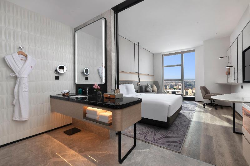 Crowne Plaza Taizhou City Center image