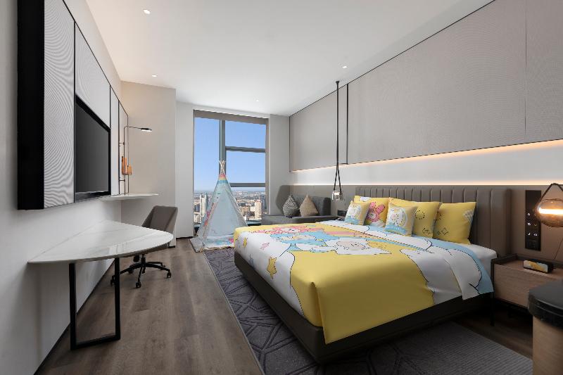 Crowne Plaza Taizhou City Center image