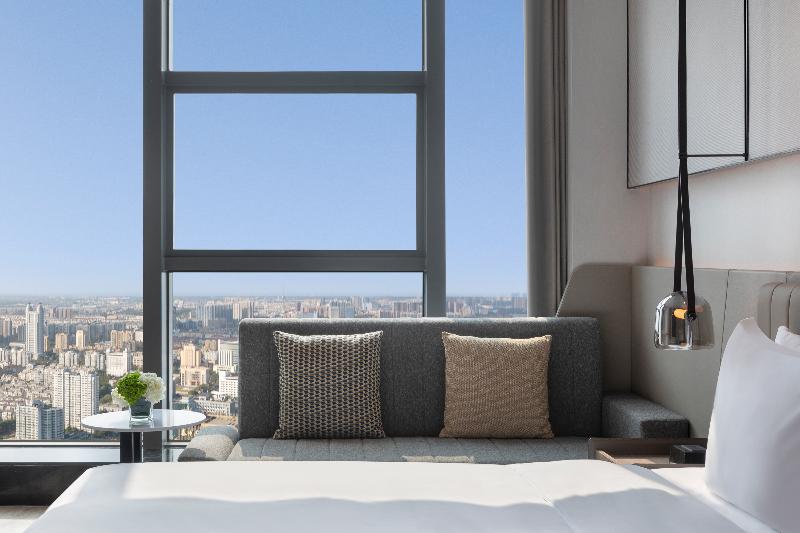 Crowne Plaza Taizhou City Center image