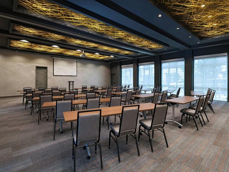Aloft Austin Southwest image