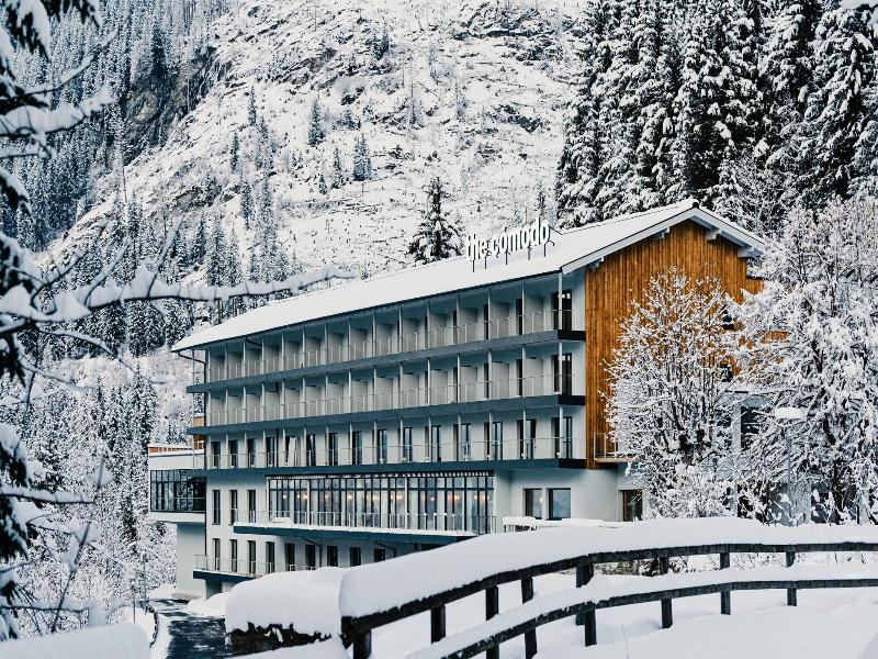 The Comodo Bad Gastein A Member Of Design Hotels image
