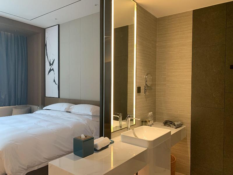 Courtyard By Marriott Pinghu image