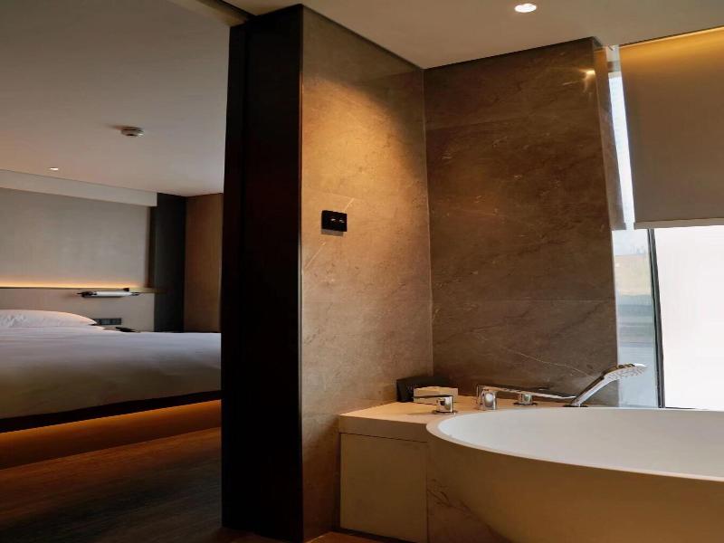 Ac Hotel By Marriott Suzhou China image