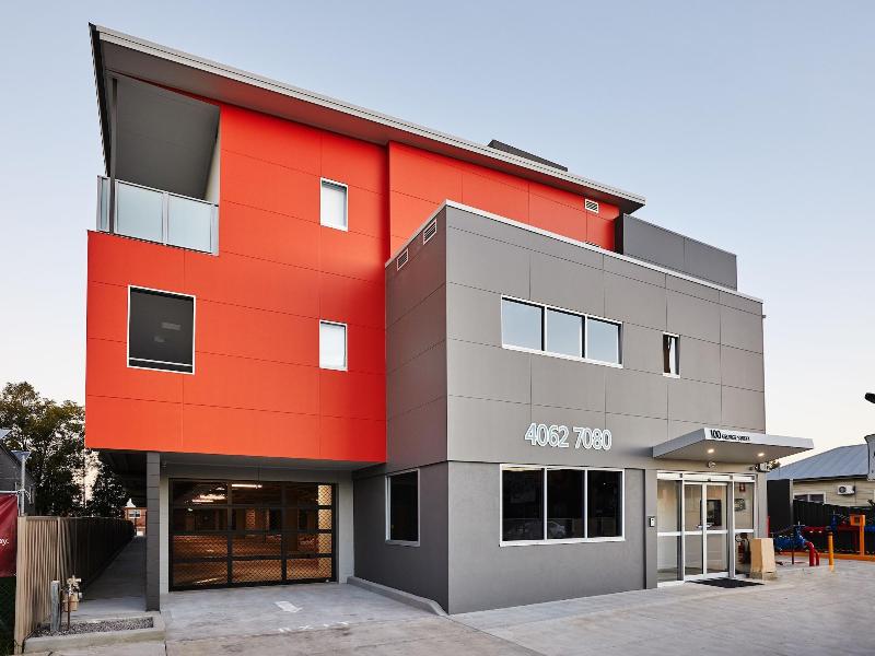 East Maitland Executive Apartments image