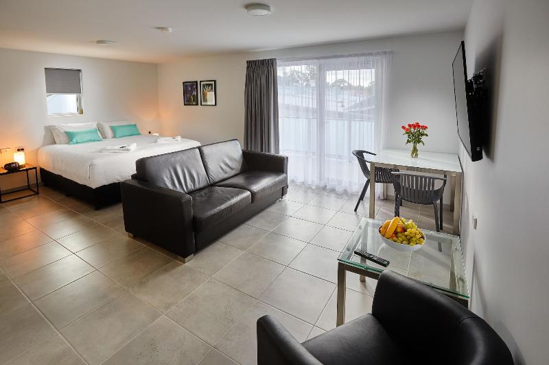 East Maitland Executive Apartments image